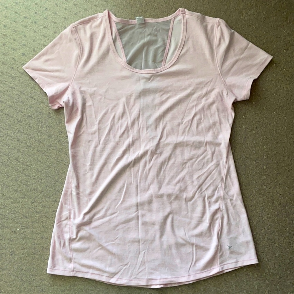 🌸Old Navy Active Breathe Mesh Back Tee - Size M